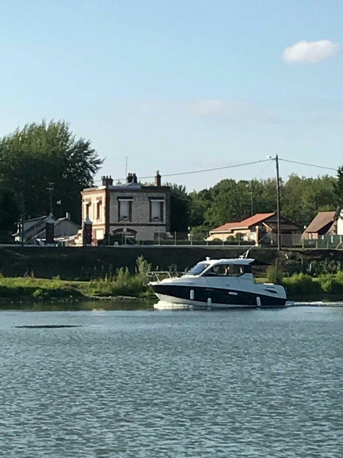 La Maison Des Pecheurs Saint-Pierre-du-Vauvray Buitenkant foto